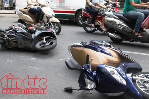 Quảng Trị: Tai nạn giao thông nghiêm trọng khiến 2 người thương vong