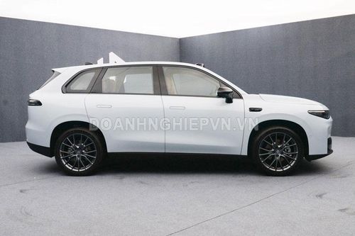SUV thiết kế sang chảnh, công suất 326 mã lực, giá hơn 440 triệu đồng