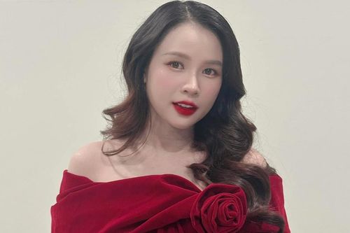 Sam: 'Làm mẹ không dễ chút nào'