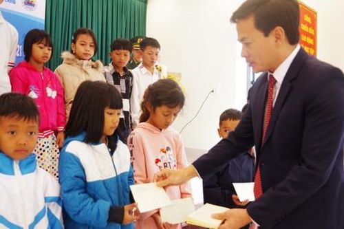 Phú Thọ: Nhiều hoạt động ý nghĩa trong chương trình 'Đồng hành cùng phụ nữ biên cương'