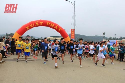 Hà Trung phát động 'Toàn dân rèn luyện thân thể theo gương Bác Hồ vĩ đại', Ngày chạy Olympic Vì sức khỏe toàn dân và Giải việt dã 2024