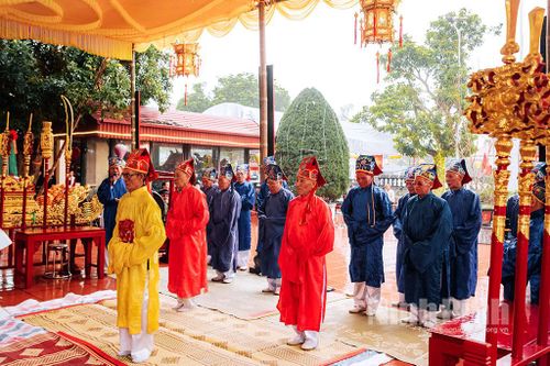 Hội làng: Nơi nuôi dưỡng hồn cốt văn hóa Việt