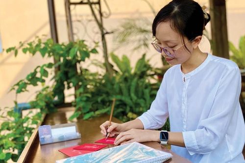 Bay bổng với nghệ thuật calligraphy