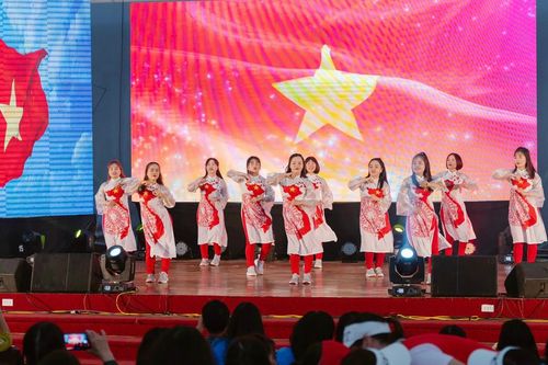 Áo dài trên hành trình trở thành di sản văn hóa