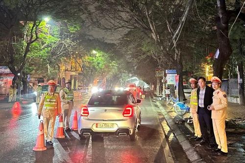 Hải Phòng xử lý nhiều trường hợp vi phạm giao thông từ phản ánh của người dân