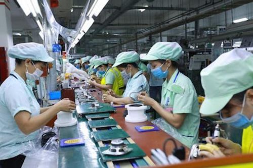 Người lao động không được nghỉ bù dịp lễ 30/4 - 1/5