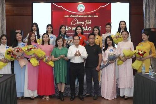 Khát vọng vươn xa