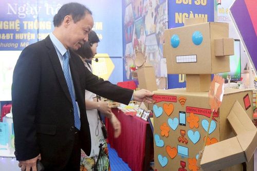 Huyện Chương Mỹ: Đẩy mạnh chuyển đổi số học đường