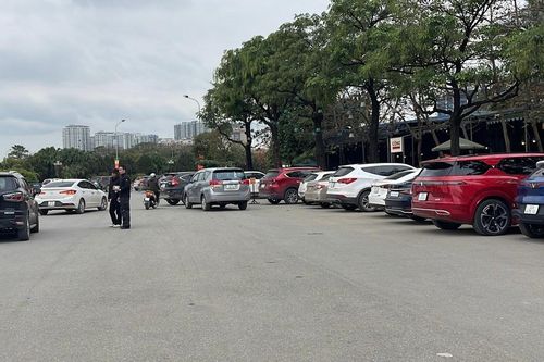 Cần xử lý tình trạng 'nhờn luật' quanh Cung thể thao dưới nước
