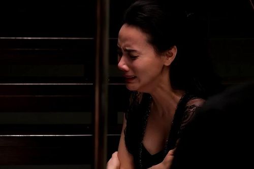 Trang Nhung tái xuất sau một thập niên, Bạch Công Khanh tung nhạc phim 'Sáng đèn'