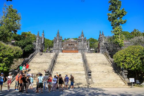 Độc đáo kiến trúc lăng vua Khải Định