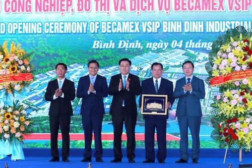 Sự hấp dẫn với nhà đầu tư đến từ nguồn nhân lực chất lượng cao, chính sách thu hút nhân tài