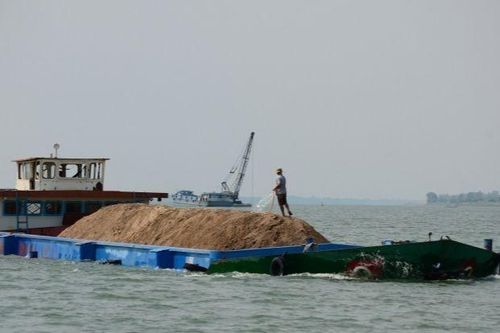 Dùng cát nhân tạo thay thế hoàn toàn cát tự nhiên là 'không khả thi'