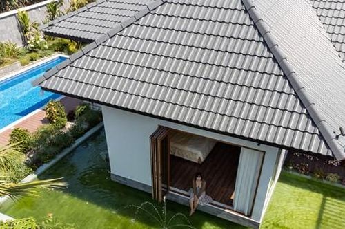 Nhà vườn Tây Ninh thiết kế phòng ngủ đặc biệt lửng lơ trên mặt nước