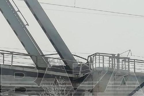 Nổ cầu đường sắt ở Nga, nhiều chuyến tàu bị hủy