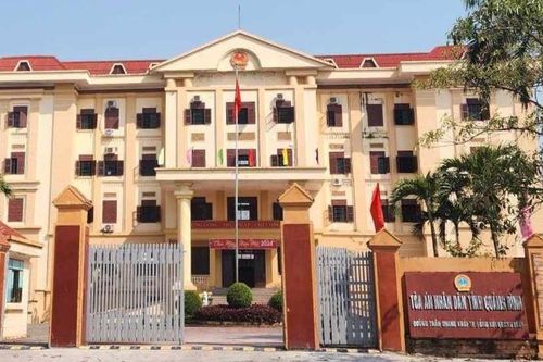 Cho nghỉ việc nữ cán bộ tòa án nghỉ phép qua Mỹ du lịch rồi không về