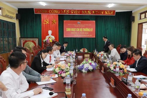 Phó Chủ tịch UBND tỉnh Bùi Thanh An dự sinh hoạt chi bộ định kỳ tại Công ty TNHH Lâm nông nghiệp Sông Hiếu