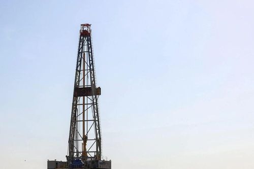 Các nước OPEC+ công bố sản lượng dầu cắt giảm trong quý II