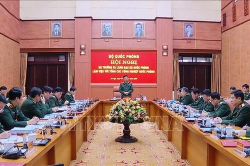 Phát triển công nghiệp quốc phòng tự lực, tự cường, lưỡng dụng, hiện đại
