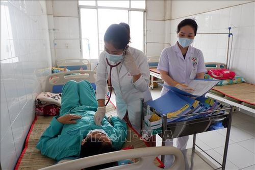 'Chiến sĩ áo trắng' nơi biên cương - Bài cuối: Hết lòng vì người bệnh