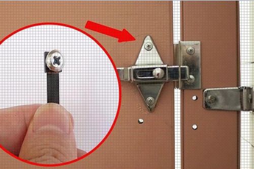 Vào nhà nghỉ, nhanh tay làm điều này dễ dàng phát hiện camera ẩn kể cả ở nơi khó ngờ nhất
