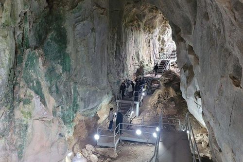 Khám phá hang Con Moong nơi cư trú của người tiền sử