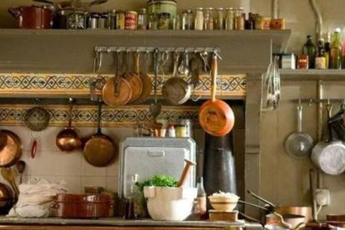 Vật dụng có thể 'bẩn' nhất trong bếp thường bị bỏ qua
