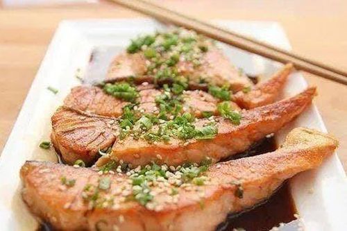 Phần ngon nhất của cá nước ngọt nằm ở đâu? Những người cầm đũa gắp 3 chỗ này đều là người sành ăn