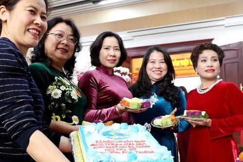 Tưng bừng Ngày hội Văn hóa Phụ nữ quận Tây Hồ