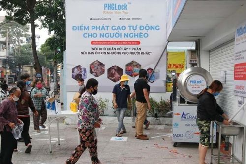 Con người phải là trọng tâm của việc chấn hưng văn hóa