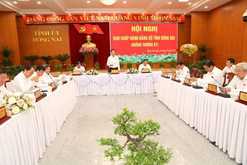Hội nghị Ban Chấp hành Đảng bộ tỉnh không thường kỳ khóa XI: Cho ý kiến về công tác xây dựng Đảng và quốc phòng an ninh