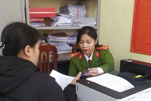Nữ Phó trưởng Công an xã được dân tin yêu