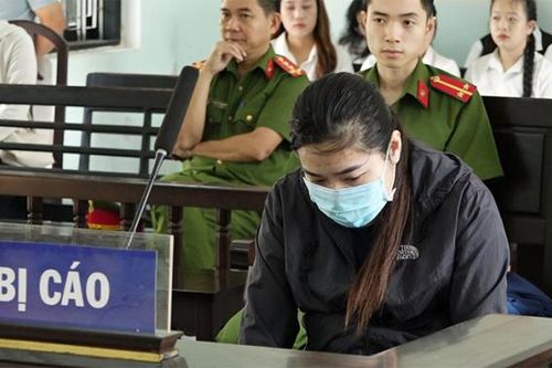 Tạm đình chỉ vụ nữ nhân viên ngân hàng lừa đảo gần 30 tỷ đồng