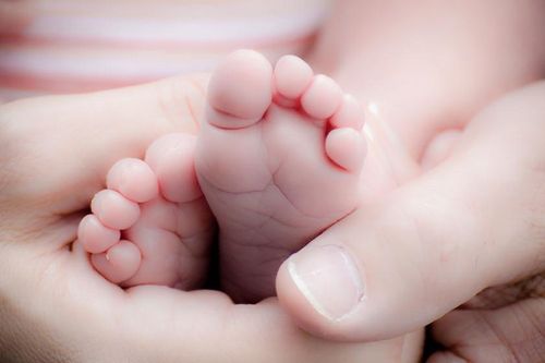 Cứu sống mẹ con sản phụ bị sản giật nguy kịch trước 'lưỡi hái' của tử thần