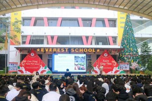 Tuyên truyền an toàn giao thông tới học sinh