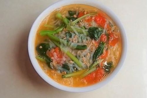 Lười nấu nướng cầu kỳ làm ngay món mì gạo cà chua thịt băm vừa tiết kiệm thời gian vừa ngon miệng