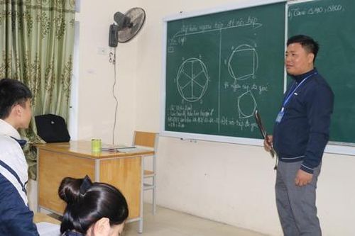 Thấp thỏm giáo viên… hợp đồng
