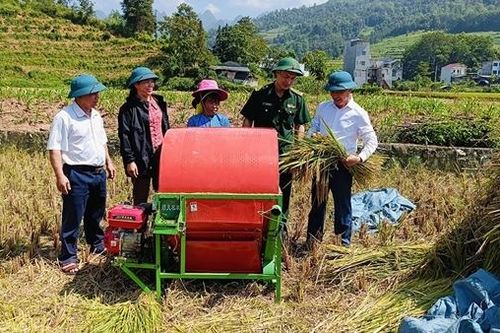 Chuyện lính biên phòng cắm bản