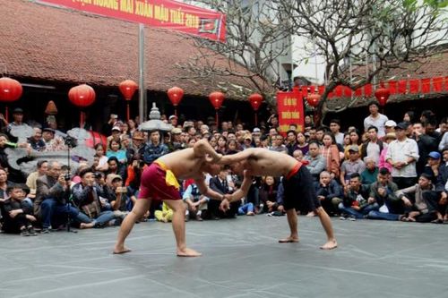 Thì thùng trống vật gọi xuân