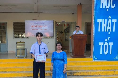 Cậu học trò mồ côi cha đạt giải Nhì kỳ thi học sinh giỏi quốc gia