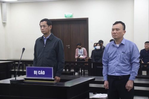 Cựu giám đốc CDC Hà Nội hầu tòa vì sắp xếp cho Việt Á trúng thầu