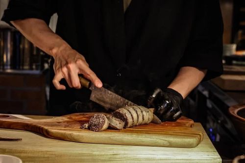 Lòng lợn thành món fine dining ở Hàn Quốc