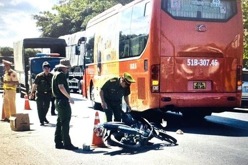 Khởi tố, bắt tạm giam tài xế xe khách gây tai nạn trên đường Hồ Chí Minh khiến 2 học sinh tử vong