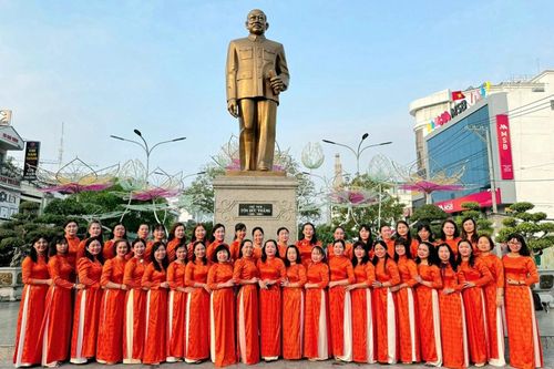 Phụ nữ ngành Giáo dục An Giang hưởng ứng Tuần lễ Áo dài năm 2024