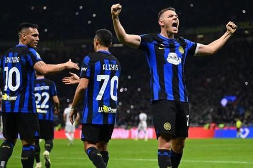 Inter Milan băng băng về đích