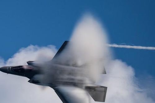 Lầu Năm Góc bác tin tiêm kích F-35 bay qua Ukraine