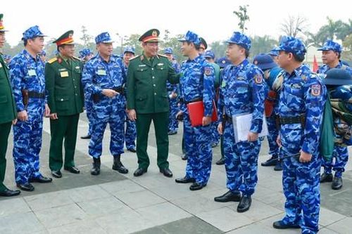 Bộ Tổng tham mưu kiểm tra chuyển trạng thái sẵn sàng chiến đấu của Cảnh sát biển