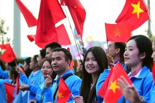 Cờ đỏ sao vàng tung bay ở Liên hoan Thanh niên thế giới 2024