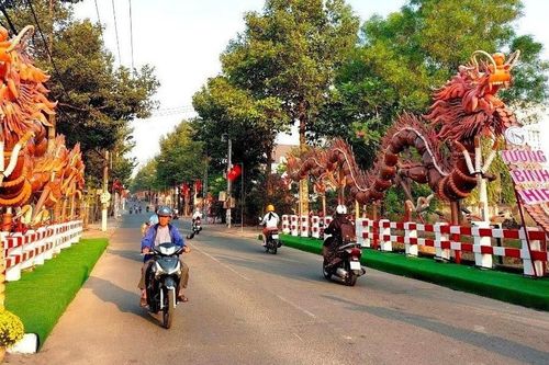 Linh vật rồng lu gây 'bão mạng' ở Bình Dương được xác lập kỷ lục Việt Nam