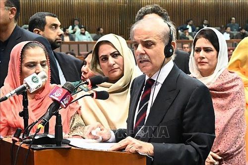 Tân Thủ tướng Pakistan cam kết vực dậy nền kinh tế đất nước